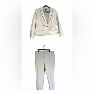 Ann Taylor 2 Piece Pant Suit Cream Size 16 petite